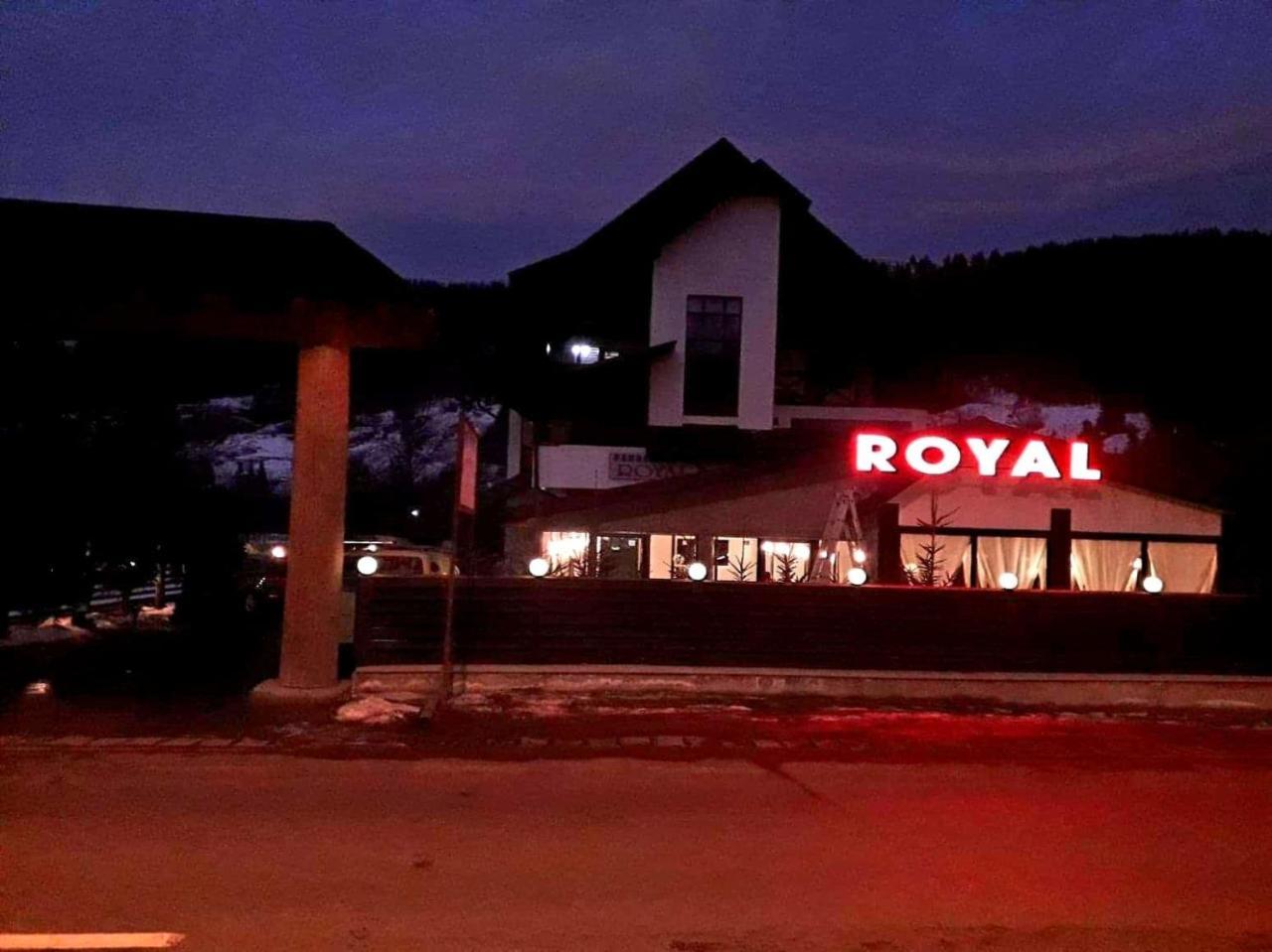 Royal Bucovina Residence Adults Only-Self Check-In Câmpulung Moldovenesc Exterior foto